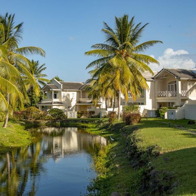 7 nights in private villa in St Lucia for 6 people