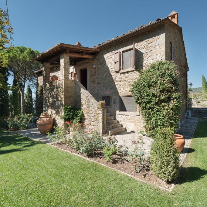 Luxury Tuscan Villa 7 night stay for 8 people with Private Chef Dinner