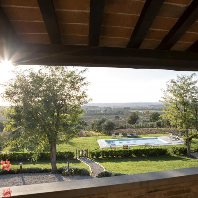 Luxury Tuscan Villa 7 night stay for 8 people with Private Chef Dinner