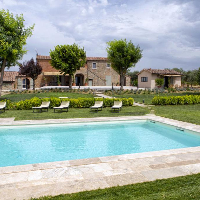 Luxury Tuscan Villa 7 night stay for 8 people with Private Chef Dinner