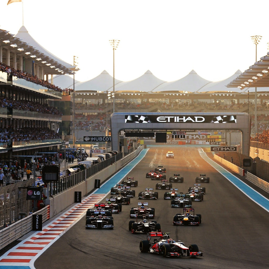 Abu Dhabi F1 2025 - VIP Superyacht Race Day Hospitality For 2 People - Sunday, 7 December 2025