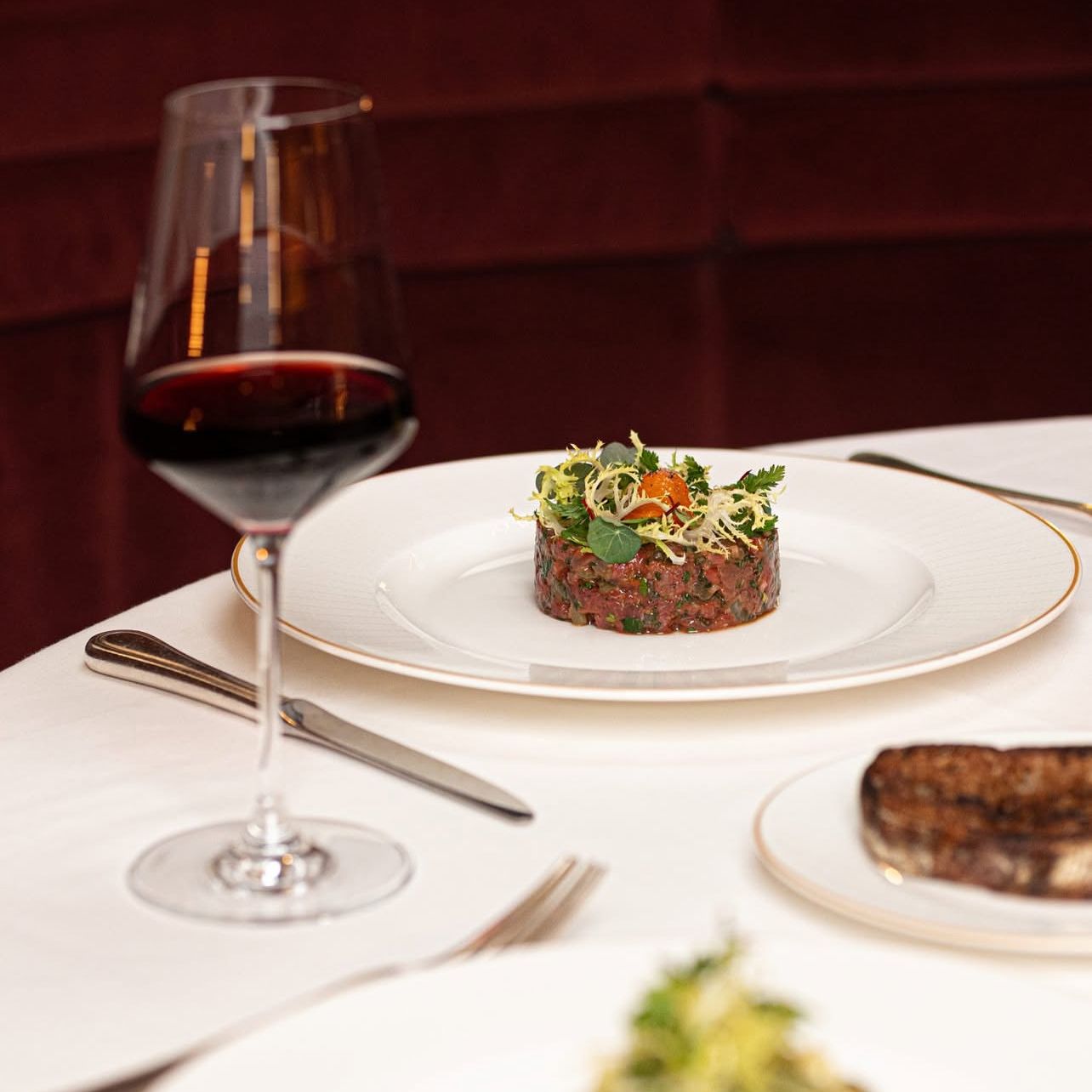 Chef's Table Experience At Gordon Ramsay’s Savoy Grill, The Strand For 6 People