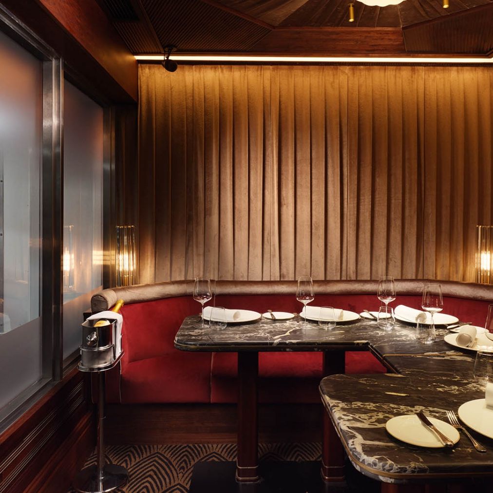 Chef's Table Experience At Gordon Ramsay’s Savoy Grill, The Strand For 6 People