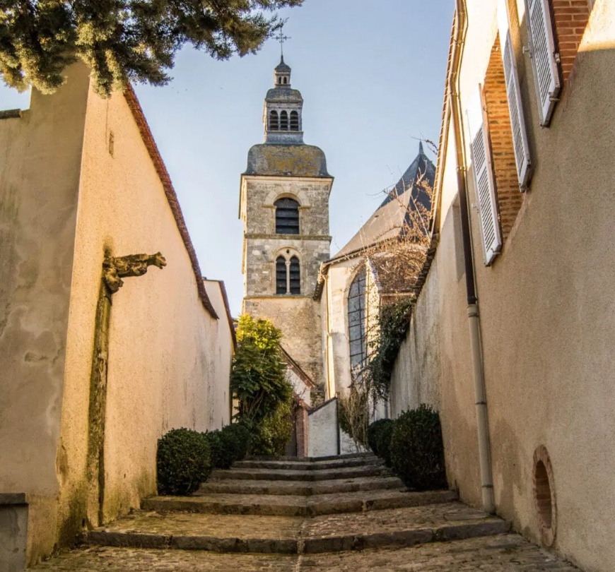 In the Footsteps of Dom Pérignon: A Magical 3-Night Champagne Escape for Two