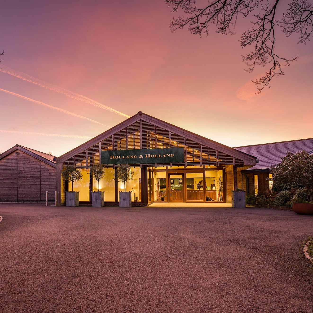 Holland and Holland for 4 people