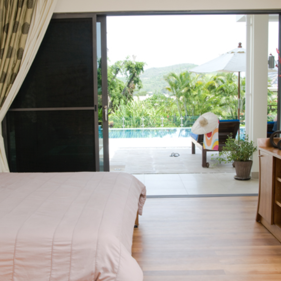 7 nights in private Thailand villa for 12 people