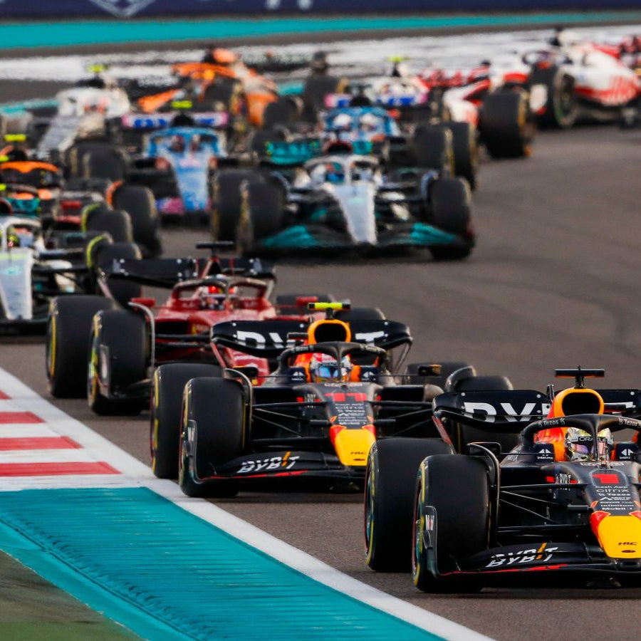 Abu Dhabi F1 2025 - VIP Superyacht Race Day Hospitality For 2 People - Sunday, 7 December 2025