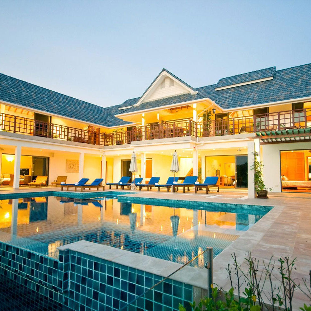 7 night stay in a luxury private villa in Thailand for 12 people