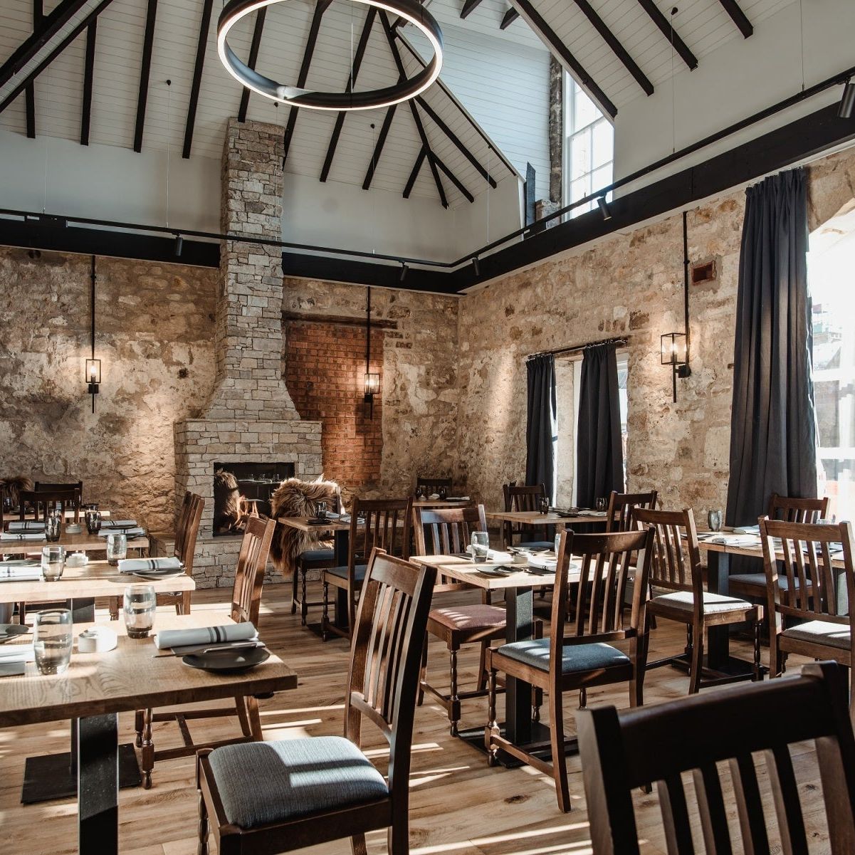 Bonnie Badger Overnight and Dinner for 2 people