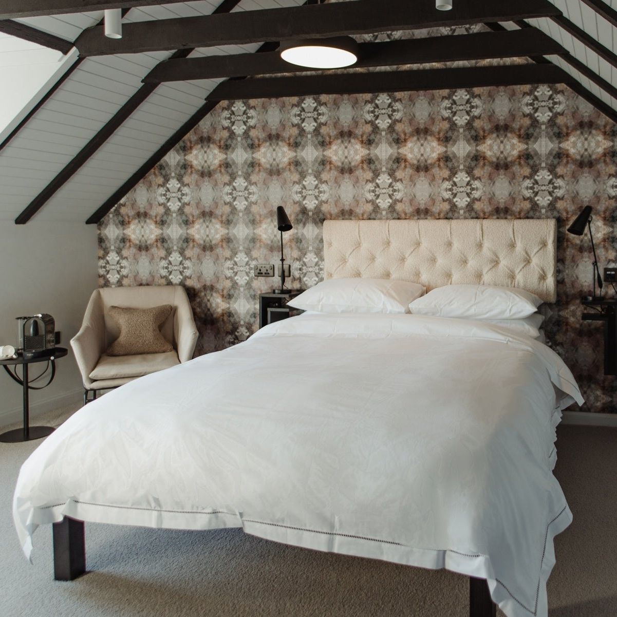 Bonnie Badger Overnight and Dinner for 2 people