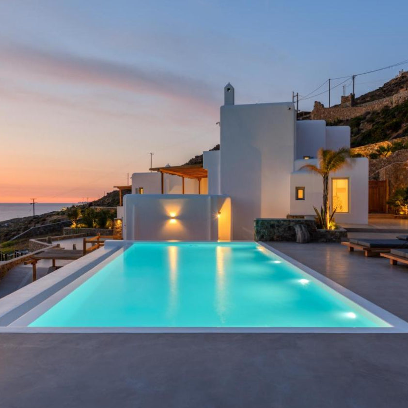 5 nights in scenic villa in Mykonos for 6 people