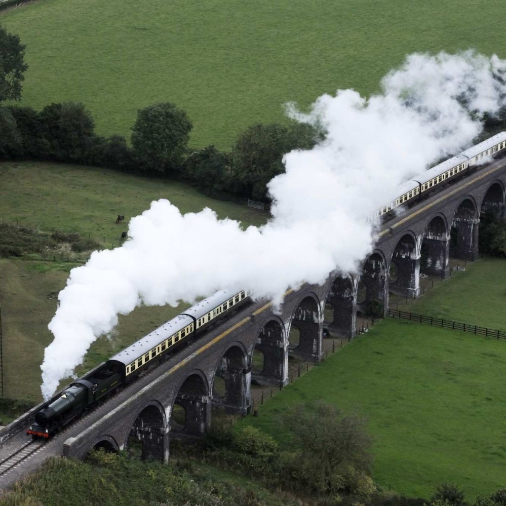 2026 Cheltenham Festival - Ticket & Steam Train for 2 people