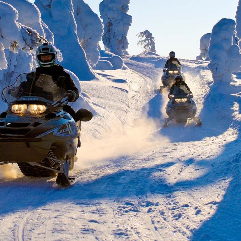 Northern Lights experience in Finland for 4 people