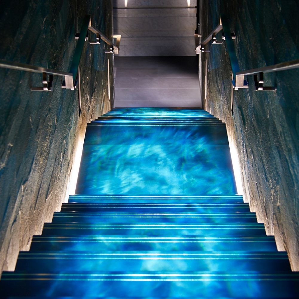 Dining at Hakkasan, Mayfair, for 12 people